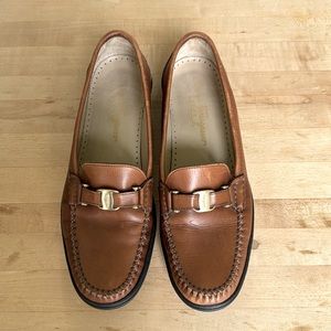 Salvatore Ferragamo women’s leather loafers. Great condition!